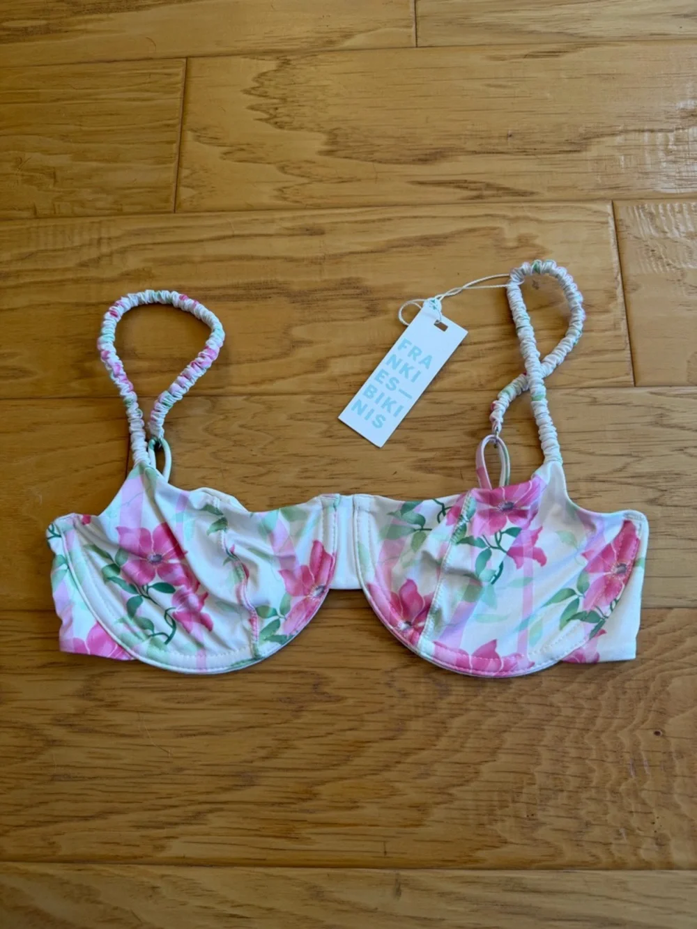 Frankie’s Bikinis Pam Underwire Top Tiger Lily Floral Print Size Medium NWT